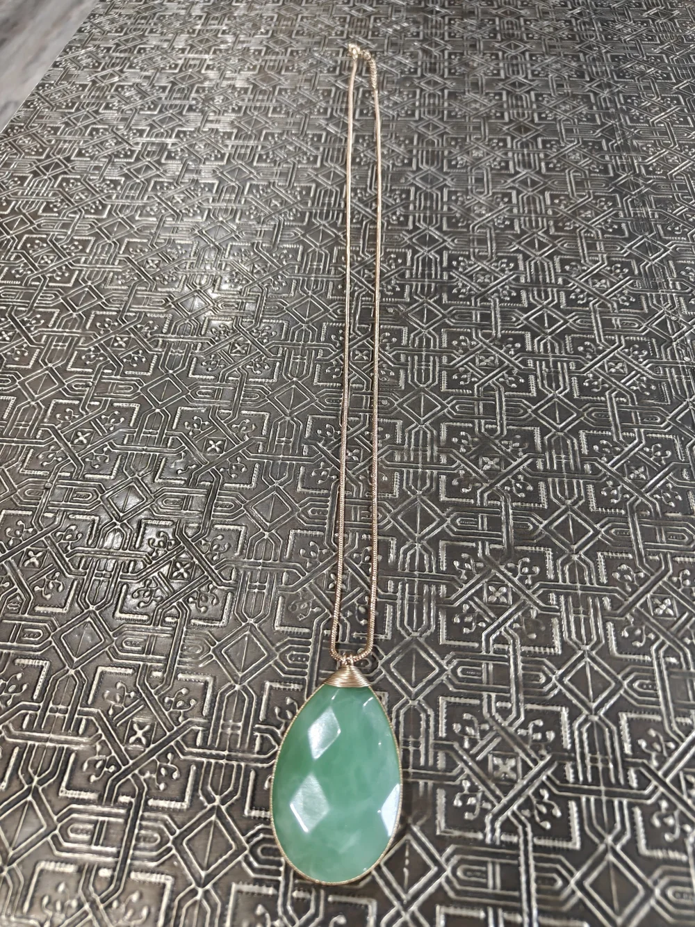 Green Teardrop Pendant Necklace - Gold Chain